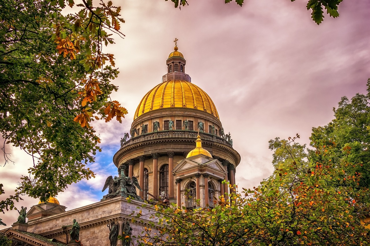 entdecken sie die vielfalt russlands: von faszinierenden städten wie moskau und st. petersburg bis zu atemberaubenden naturlandschaften. erfahren sie mehr über die kultur, geschichte und traditionen dieses einzigartigen landes.