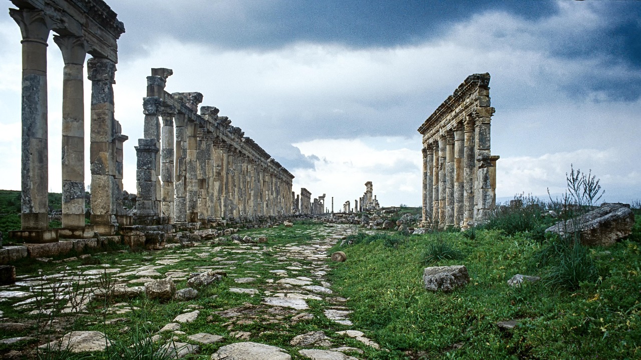 entdecken sie die faszinierende kultur, geschichte und aktuellen entwicklungen in syrien. erfahren sie mehr über die beeindruckenden landschaften, die reiche tradition und die menschen, die dieses land prägen.