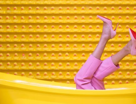 entdecken sie die neuesten trends und styles in der modewelt. von zeitlosen klassikern bis hin zu aktuellen must-haves, unsere kollektion bietet für jeden geschmack das passende outfit. lassen sie sich inspirieren und finden sie ihren persönlichen stil!