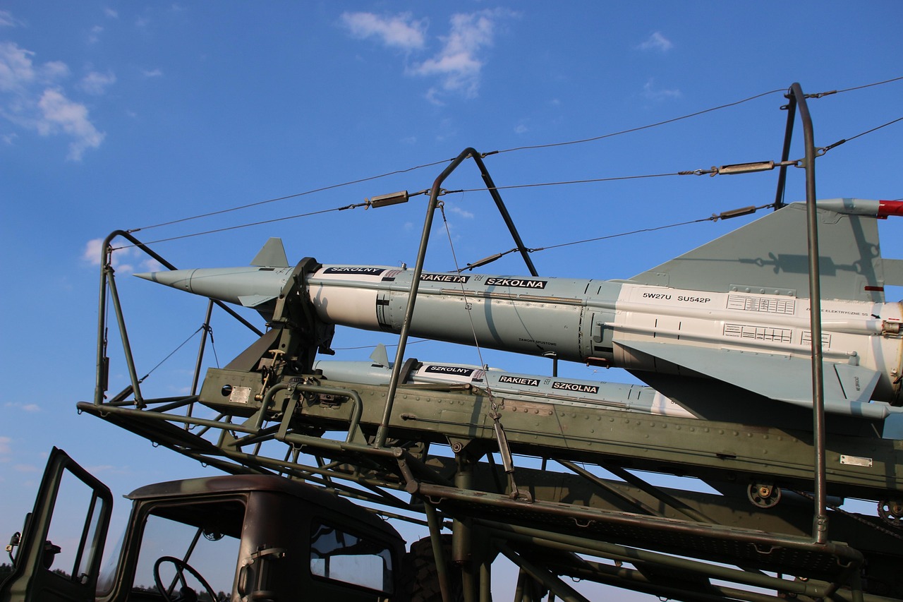 entdecken sie alles über rüstungen, waffen und militärische ausrüstung. erfahren sie mehr über die geschichte, technologien und entwicklungen im bereich der bewaffnung.